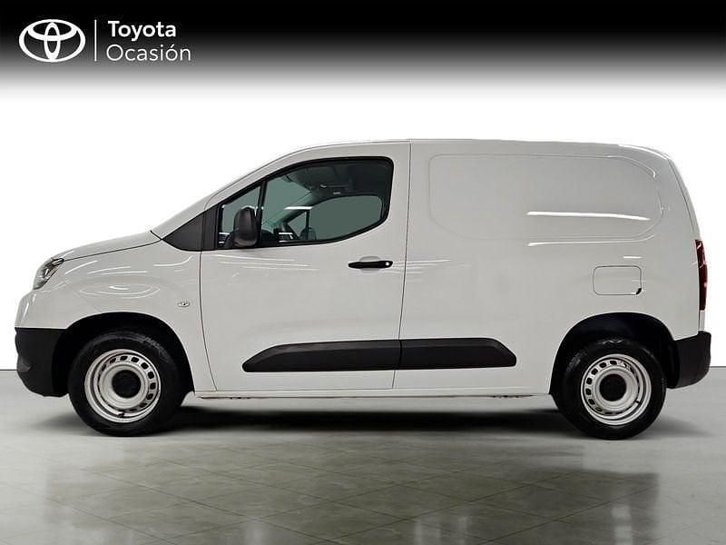 Usado Toyota Proace Verso City 100 CV (73 kW) 2024 Blanco Familiar