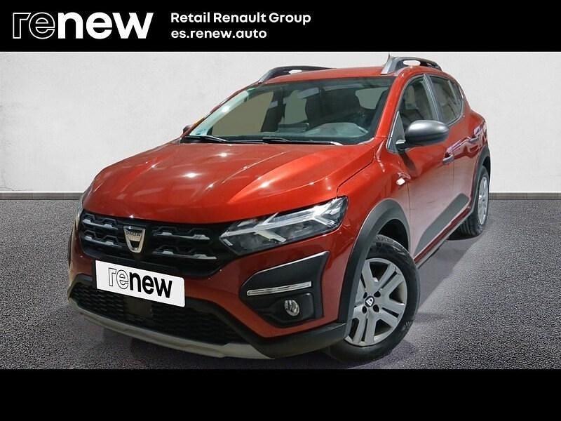 Usado Dacia Sandero Essentiel 91 CV (66 kW) 2021 Rojo Berlina