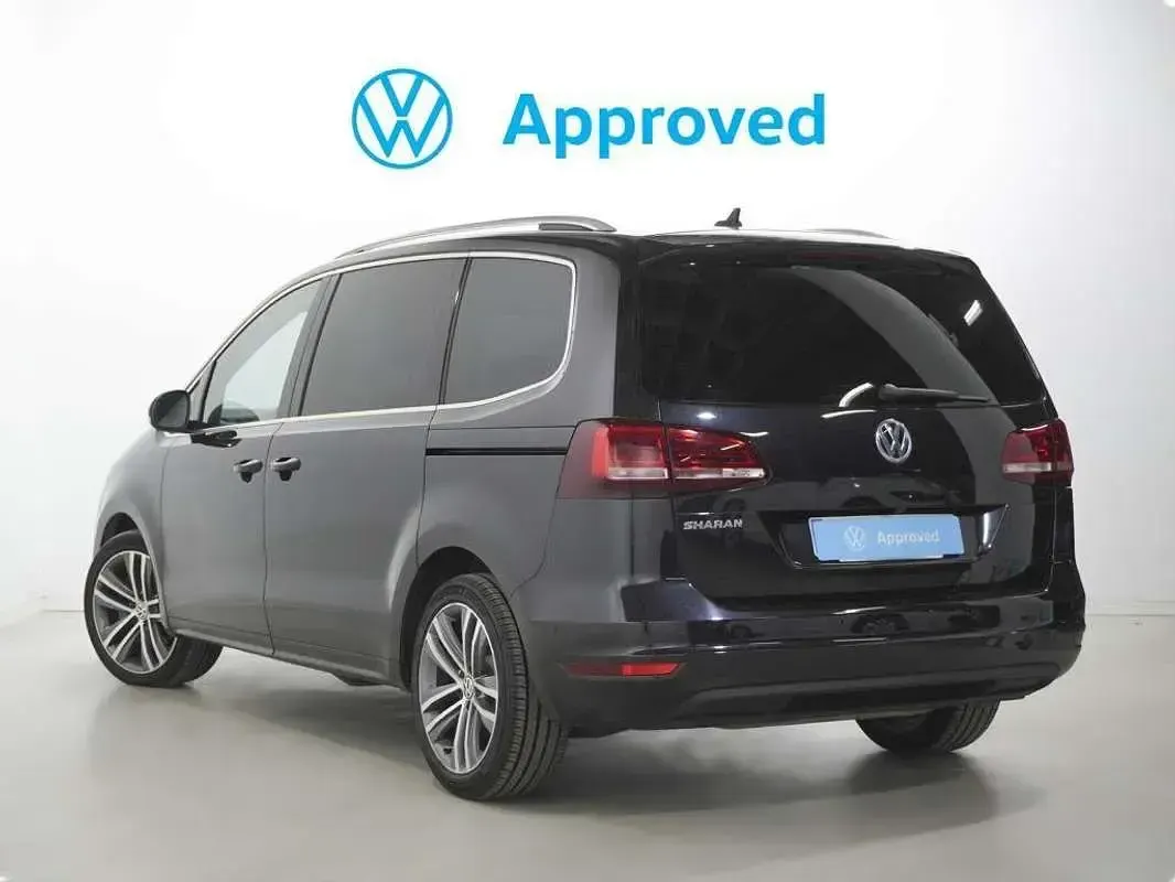 Usado VW Sharan Sportline 150 CV (110 kW) 2021 Negro Monovolumen