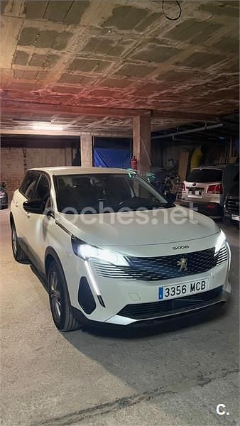 Usado Peugeot 5008 Active 130 CV (95 kW) 2022 Blanco Monovolumen