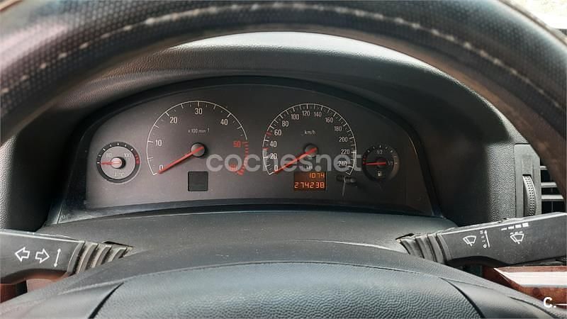 Verde Usado 2003 Opel Vectra Club Berlina | 1200 € (Buen precio) - Imagen 1/4