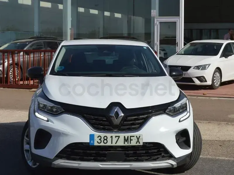 Usado Renault Captur Intens 100 CV (73 kW) 2023 Blanco SUV