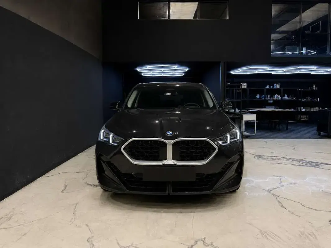 Usado BMW X2 M Sport 163 CV (119 kW) 2025 Negro SUV