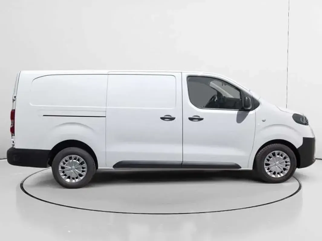 Usado Toyota Proace 144 CV (105 kW) 2024 Blanco Monovolumen