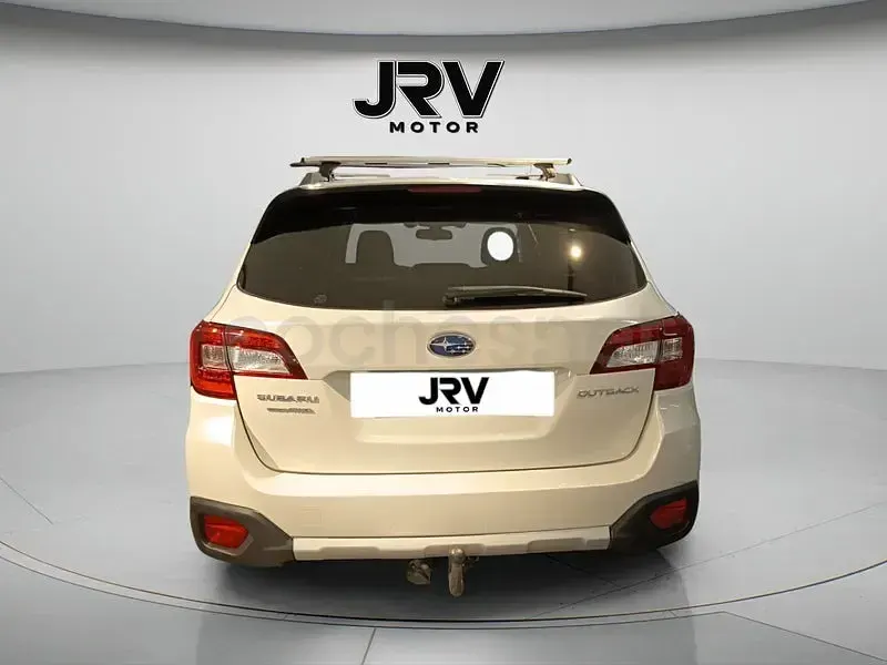 Usado Subaru Outback 175 CV (128 kW) 2021 Blanco Familiar
