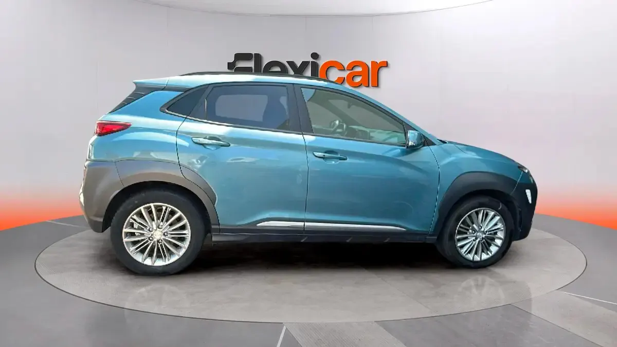Usado Hyundai Kona 116 CV (85 kW) 2020 Gris SUV