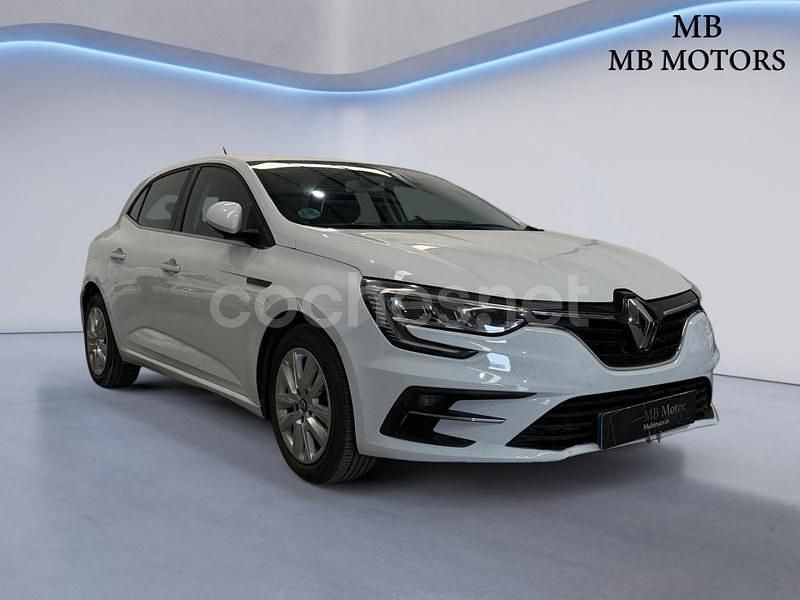 Usado Renault Mégane IV Business 115 CV (84 kW) 2021 Blanco Berlina