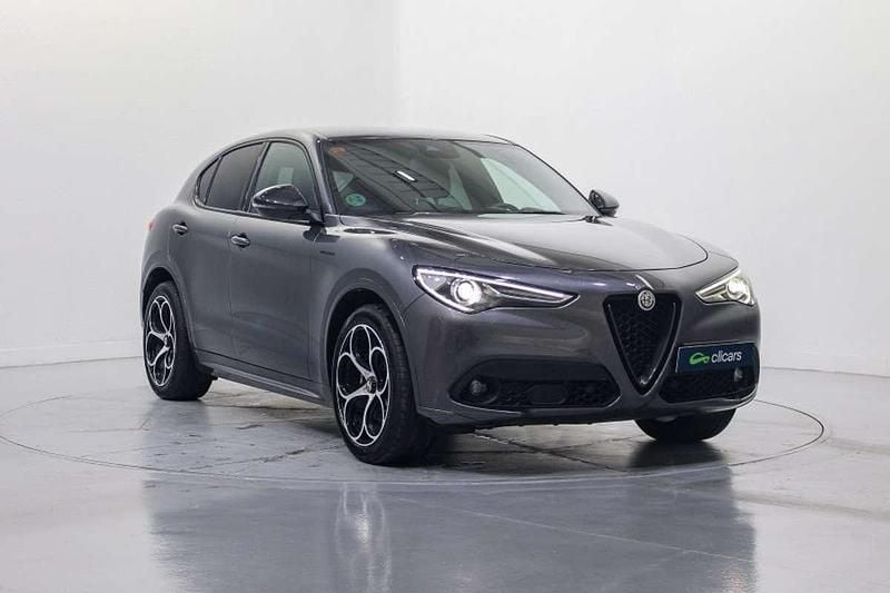 Usado Alfa Romeo Stelvio Ti 209 CV (153 kW) 2021 Gris SUV