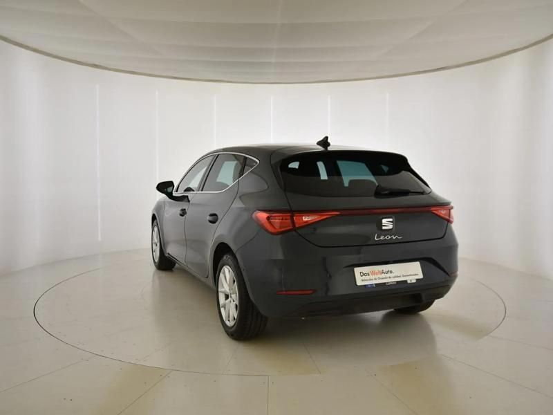 Usado Seat Leon Style 116 CV (85 kW) 2025 Azul