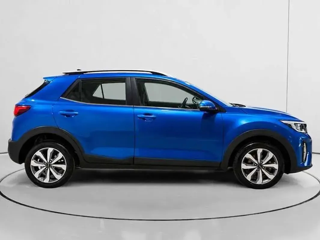 Usado Kia Stonic 101 CV (74 kW) 2024 Azul SUV