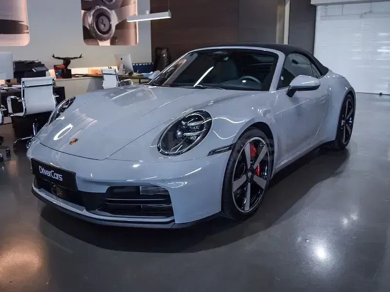 Nuevo Porsche 911 Carrera 4S Cabriolet 480 CV (353 kW) 2026 Gris / plata Descapotable