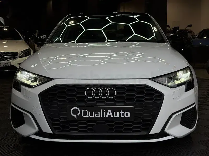 Usado Audi A3 Advanced Plus 110 CV (80 kW) 2022 Blanco Berlina