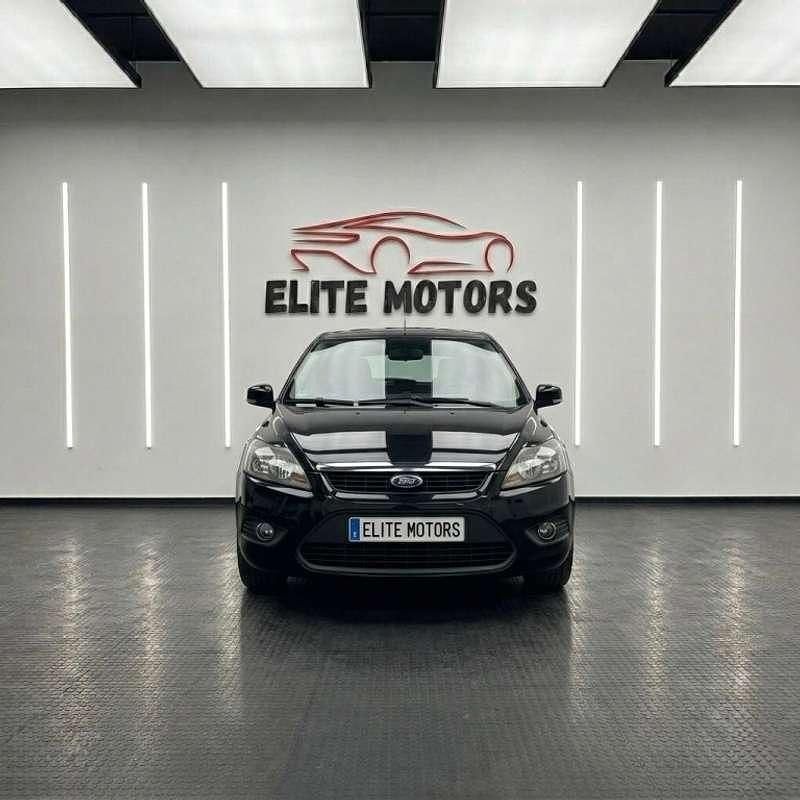 Usado Ford Focus 109 CV (80 kW) 2009 Negro Utilitario