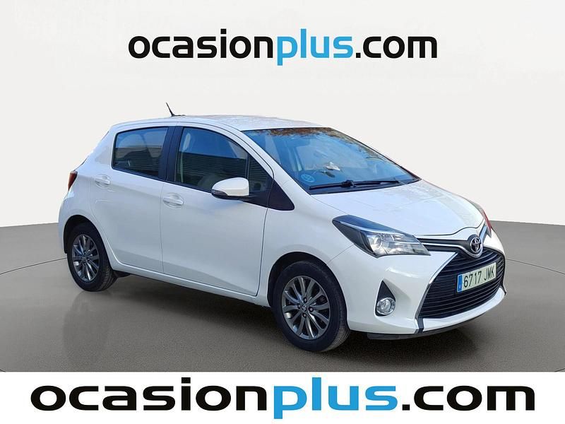Usado Toyota Yaris Active 99 CV (72 kW) 2016 Blanco Berlina