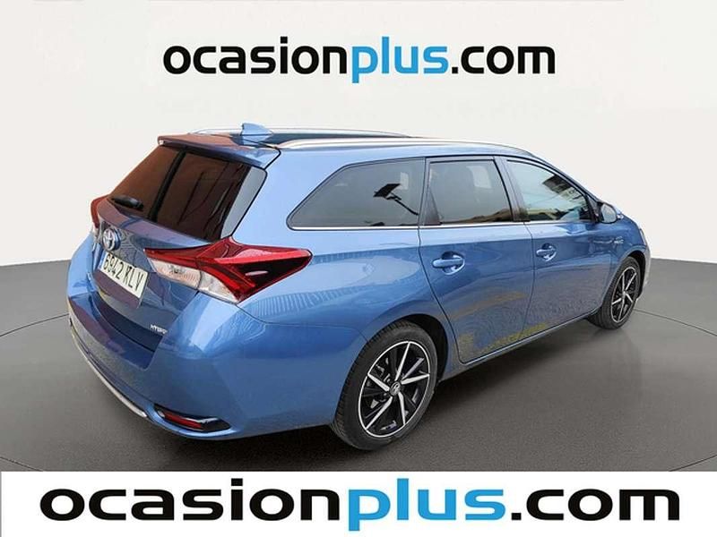 Usado Toyota Auris Touring Sports Edition 136 CV (100 kW) 2018 Azul Familiar