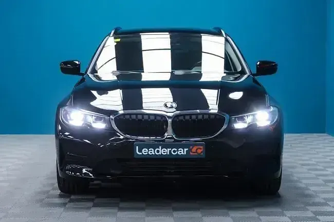 Usado BMW 320 190 CV (139 kW) 2021 Negro Familiar