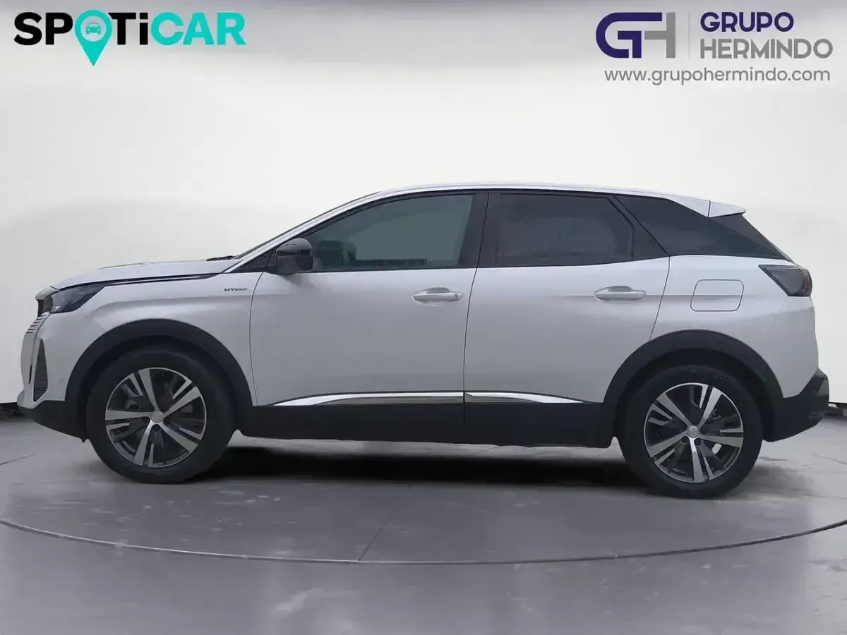 Usado Peugeot 3008 Allure 225 CV (165 kW) 2023 Blanco SUV
