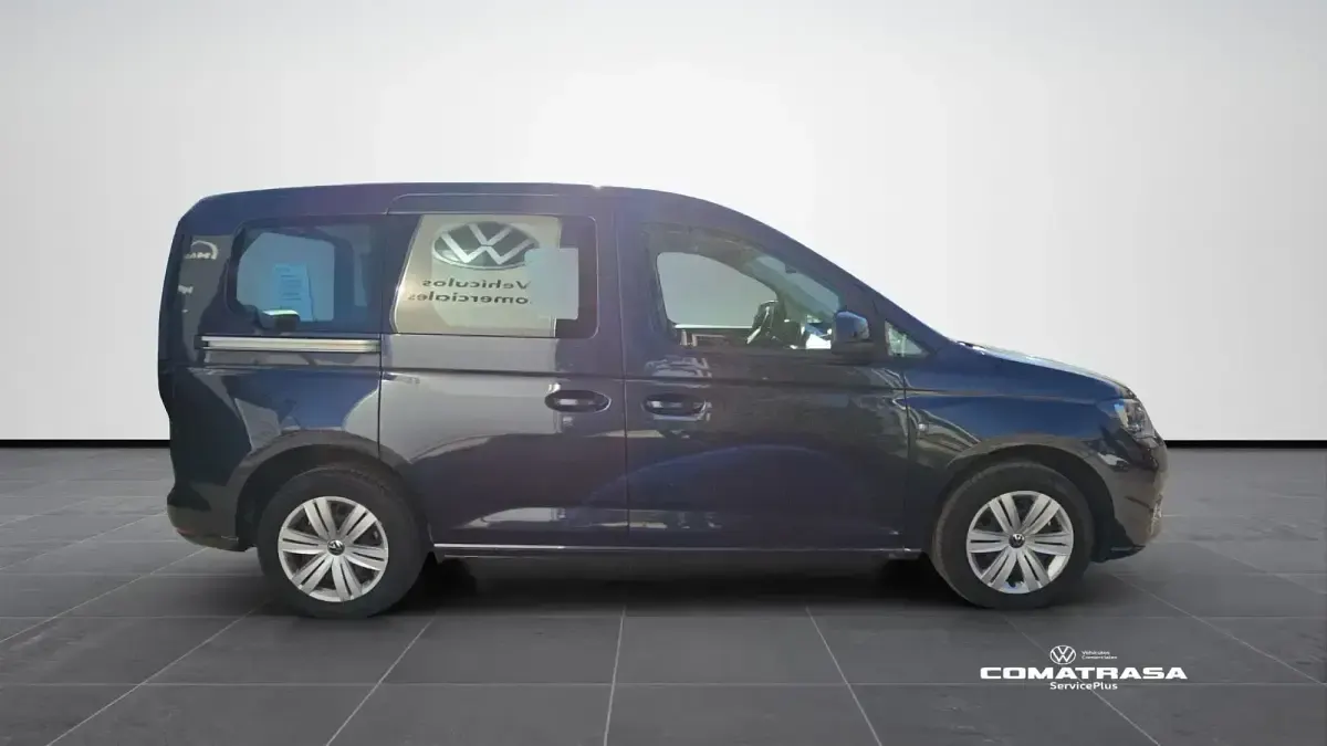 Usado VW Caddy 102 CV (75 kW) 2024 Azul Monovolumen