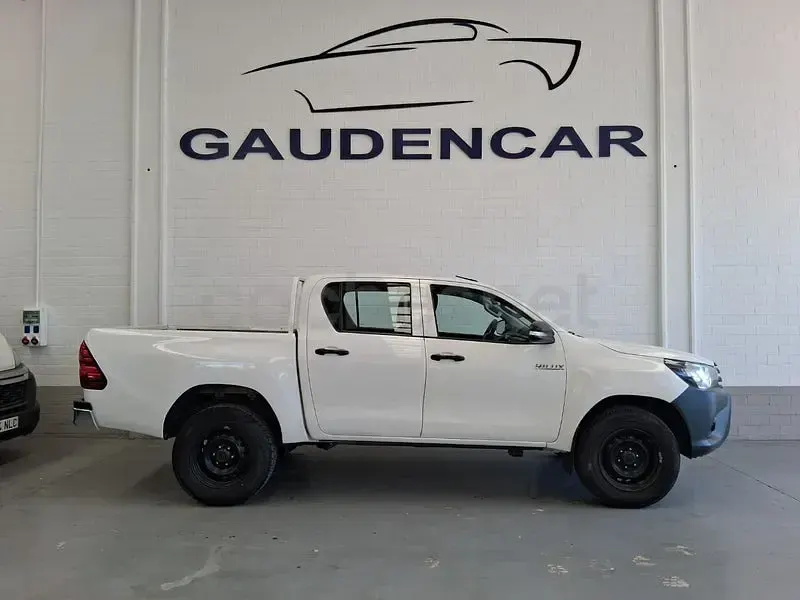 Usado Toyota HiLux 150 CV (110 kW) 2017 Blanco Pickup/Camioneta