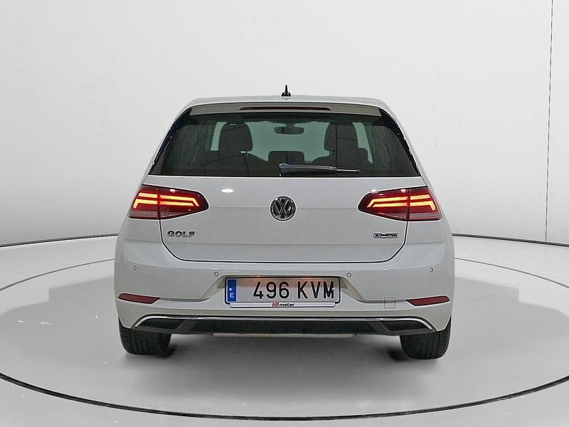 Usado VW Golf VII Advance 131 CV (96 kW) 2019 Blanco Berlina