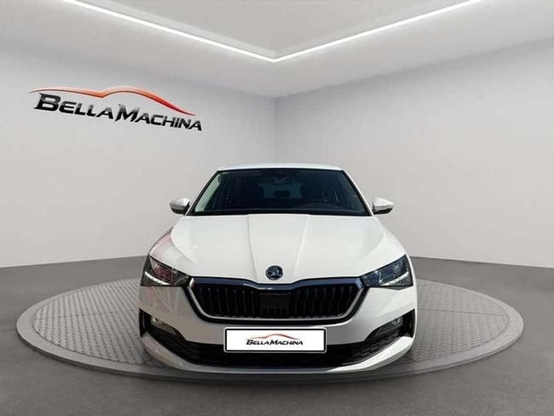 Usado Skoda Scala Ambition 116 HP (85 kW) 2020 Branco Citadino