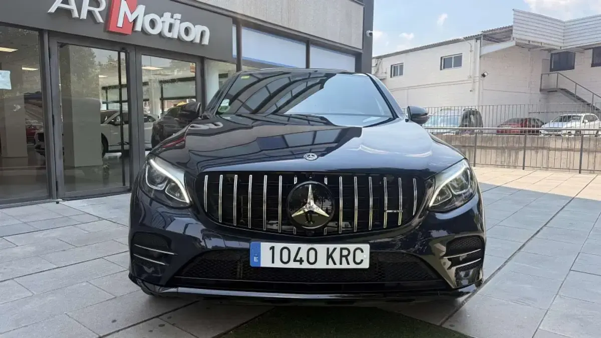Usado Mercedes GLC43 AMG AMG 367 CV (269 kW) 2019 Azul SUV