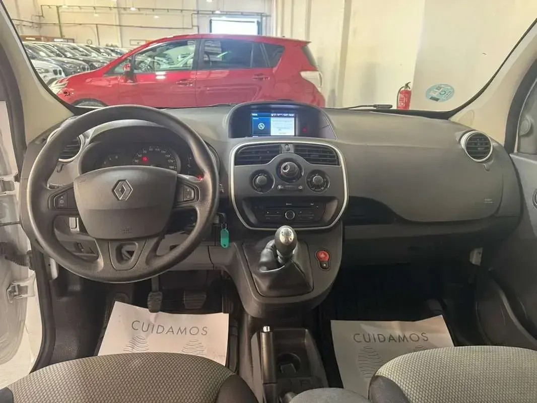Usado Renault Kangoo LIMITED 94 CV (69 kW) 2020 Blanco Monovolumen