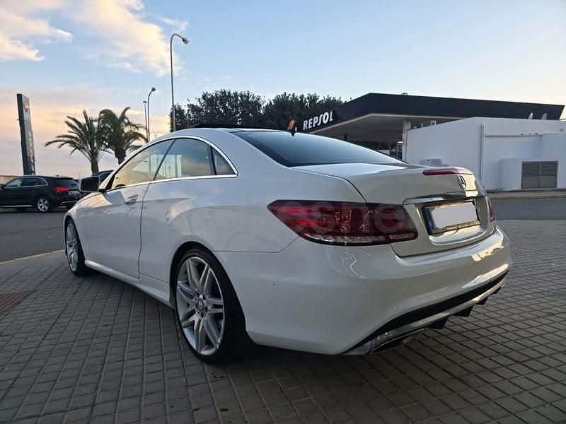 Usado Mercedes E220 170 CV (125 kW) 2014 Blanco Coupe