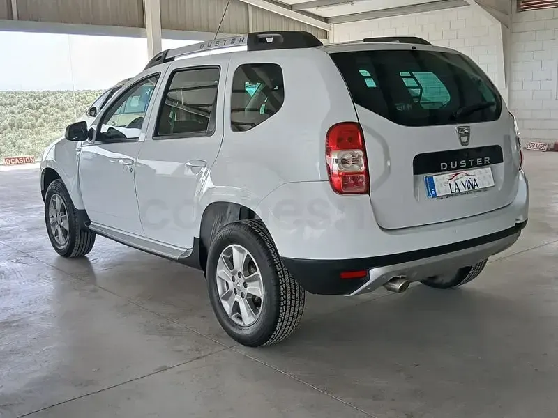 Usado Dacia Duster Ambiance 109 CV (80 kW) 2015 Blanco SUV