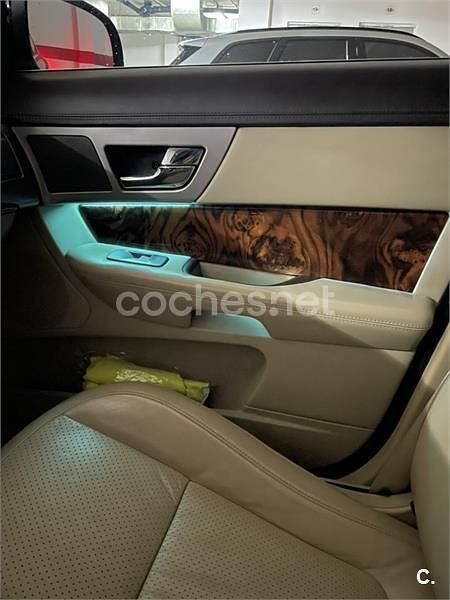 Usado Jaguar XF Premium Luxury 207 CV (152 kW) 2009 Negro Berlina