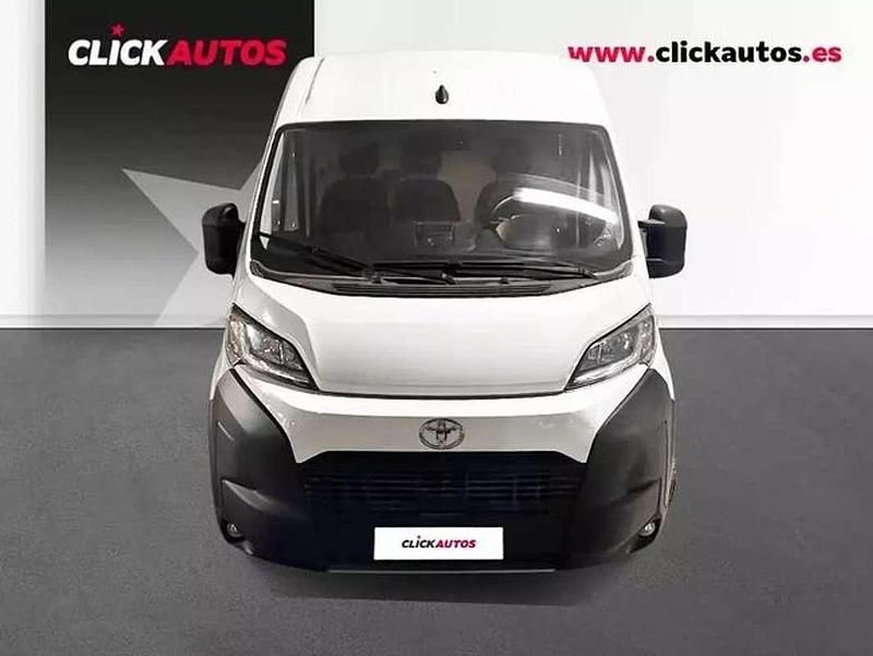 Usado Toyota Proace H2 141 CV (103 kW) 2025 Blanco Monovolumen