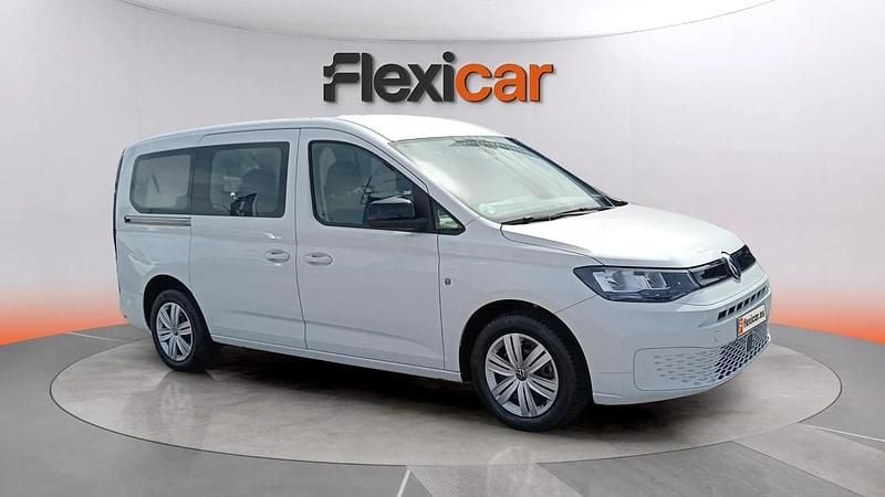 Usado VW Caddy Maxi 122 CV (89 kW) 2023 Blanco Monovolumen