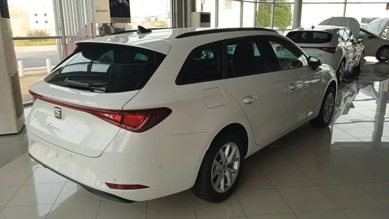 Usado Seat Leon ST Style 110 CV (80 kW) 2024 Familiar
