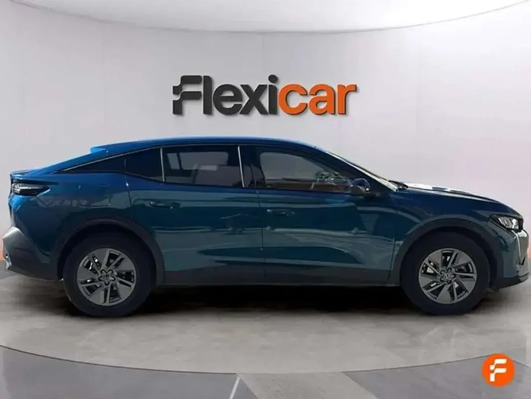 Usado Peugeot 408 Allure 131 CV (96 kW) 2024 Azul SUV