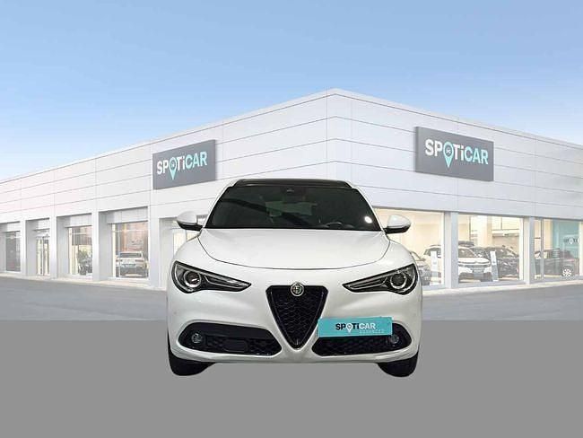 Usado Alfa Romeo Stelvio Veloce 209 CV (153 kW) 2021 Blanco SUV