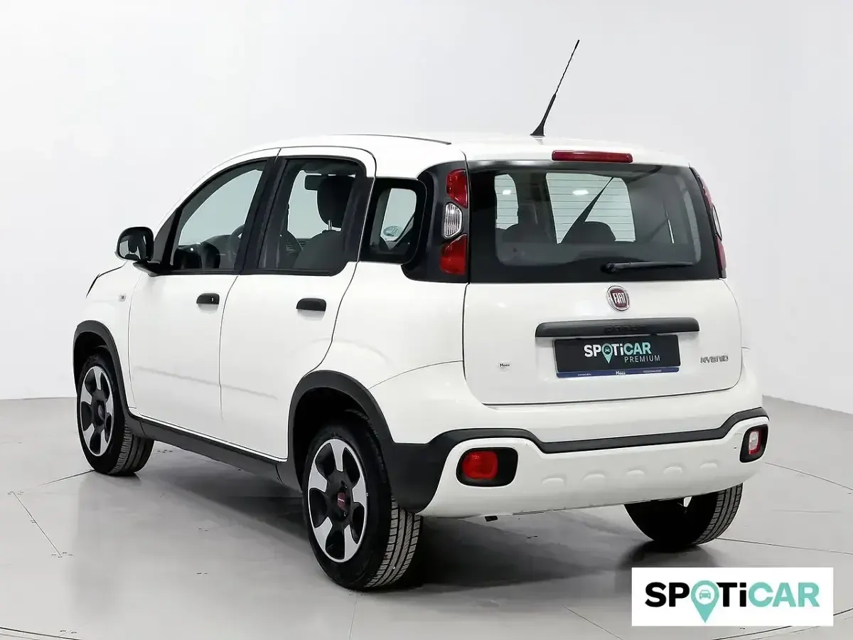 Usado Fiat Panda Cross Cross 71 CV (52 kW) 2023 Blanco Utilitario