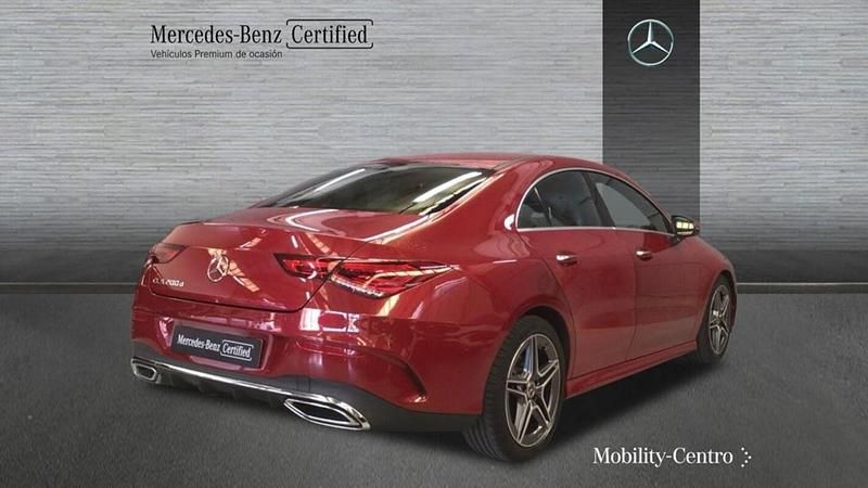 Usado Mercedes CLA200 AMG line 150 CV (110 kW) 2021 Rojo Berlina