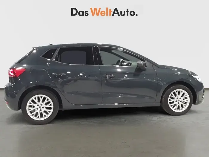 Usado Seat Ibiza Style 115 CV (84 kW) 2026 Gris Utilitario