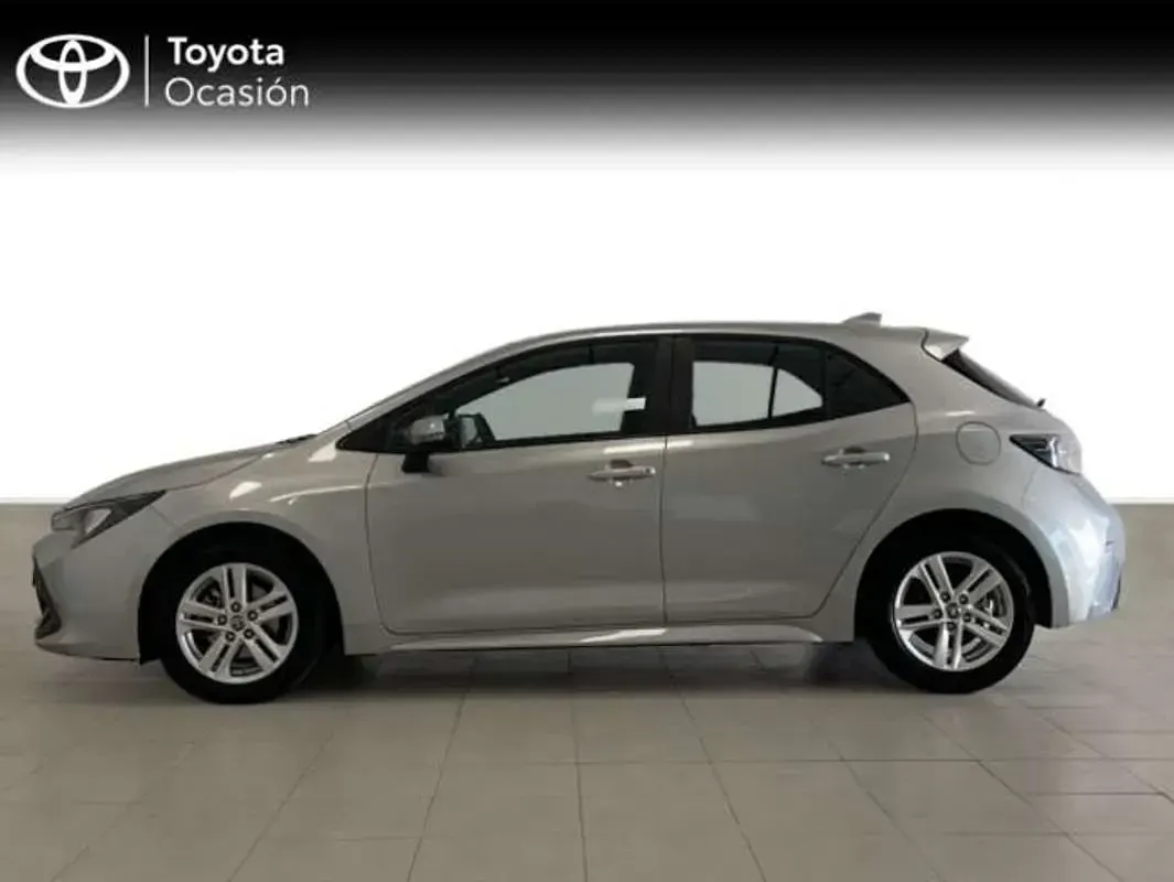 Usado Toyota Corolla Active 122 CV (89 kW) 2023 Gris Utilitario