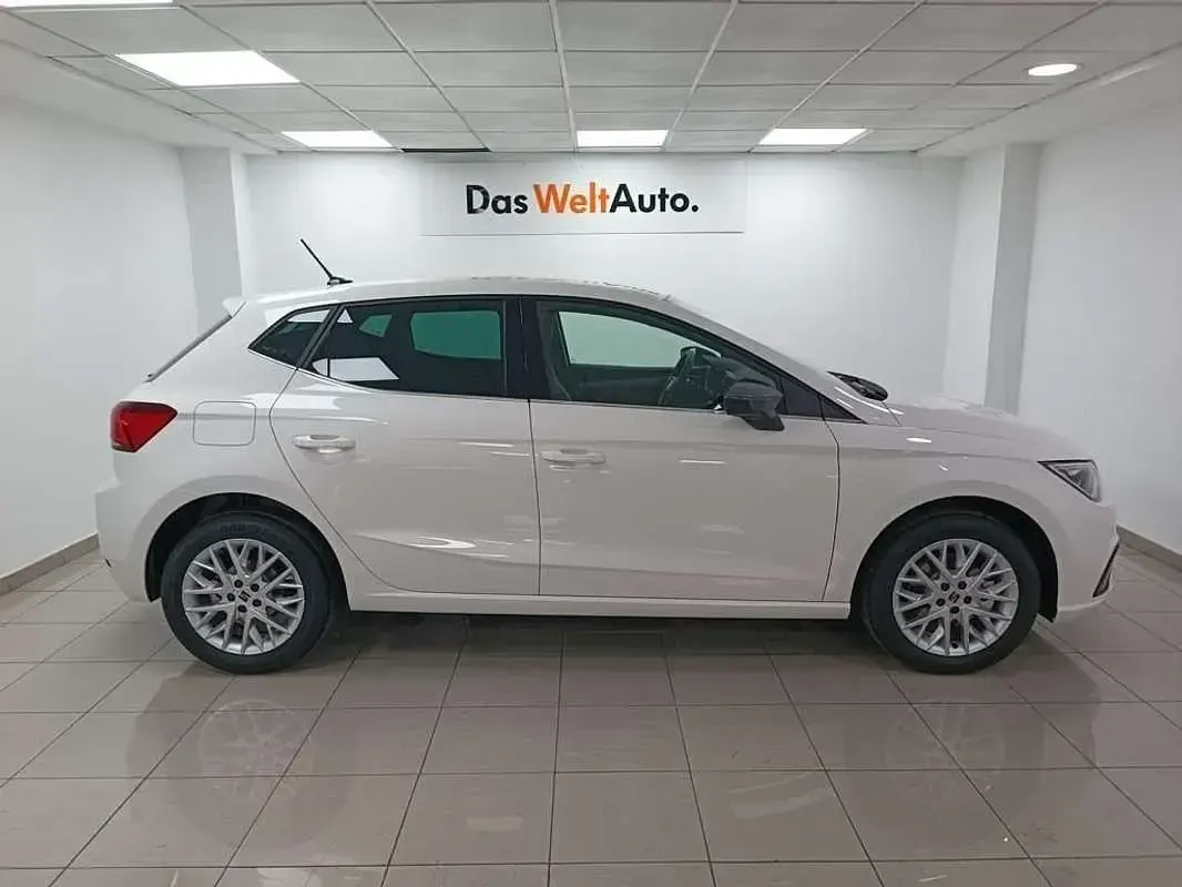 Nuevo Seat Ibiza XCELLENCE 116 CV (85 kW) 2025 Blanco Utilitario