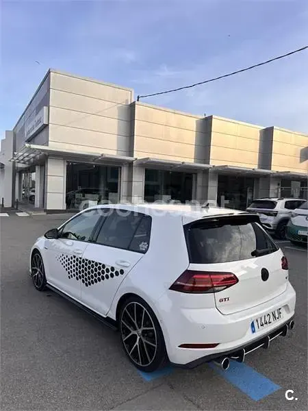 Usado VW Golf VII GTI 230 CV (169 kW) 2018 Blanco Berlina