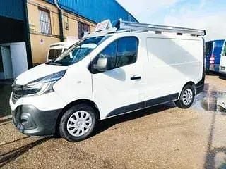 Begagnad Renault Trafic 145 HK (106 kW) 2021 Vit Minibuss