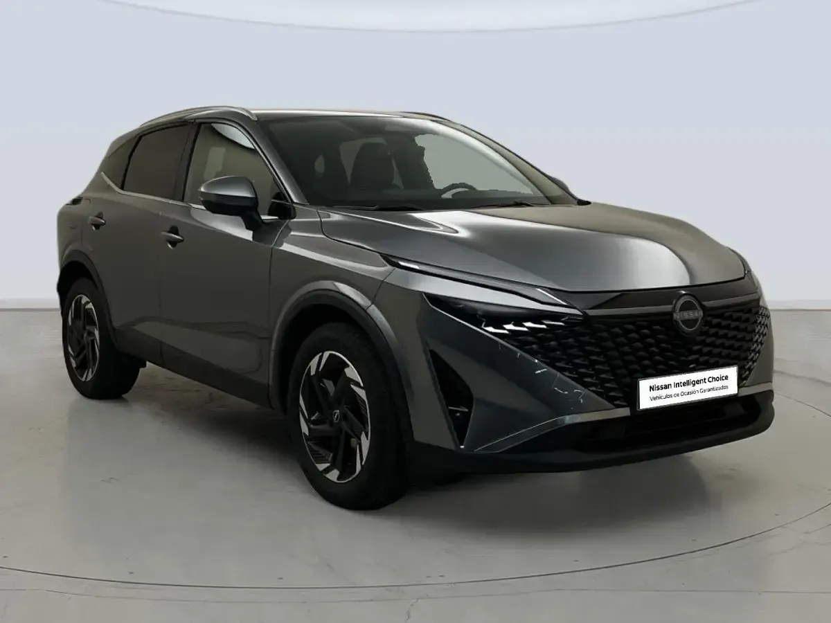 Usado Nissan Qashqai N-Connecta 140 CV (102 kW) 2025 Gris SUV