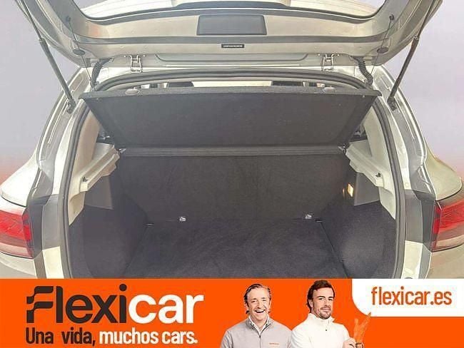 Usado MG ZS Luxury 106 CV (77 kW) 2025 Gris SUV