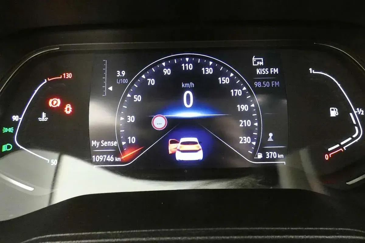 Usado Renault Clio Zen 101 CV (74 kW) 2023 Utilitario