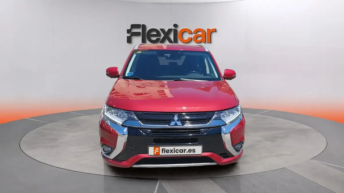 Usado Mitsubishi Outlander P-HEV 203 CV (149 kW) 2018 Rojo SUV