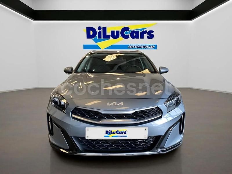 Usado Kia XCeed 120 CV (88 kW) 2023 Gris / plata SUV