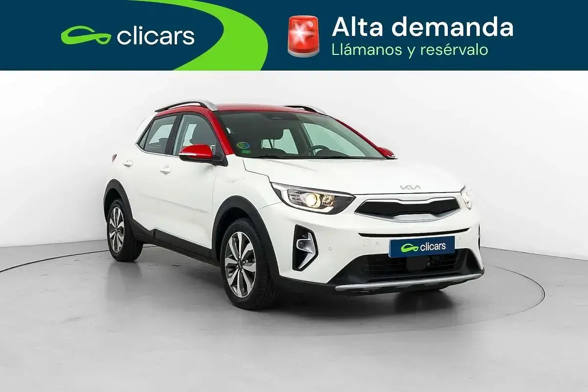 Usado Kia Stonic 120 CV (88 kW) 2021 Blanco SUV