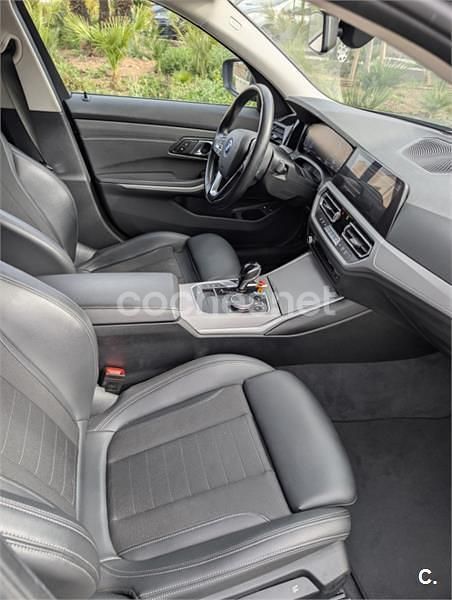 Usado BMW 330e 292 CV (214 kW) 2021 Negro Familiar