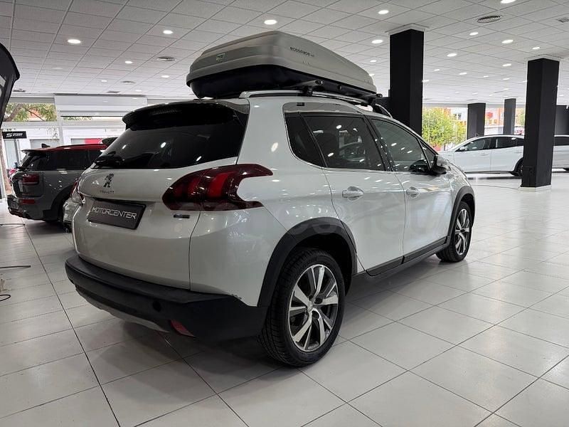 Usado Peugeot 2008 Allure 130 CV (95 kW) 2016 Blanco SUV